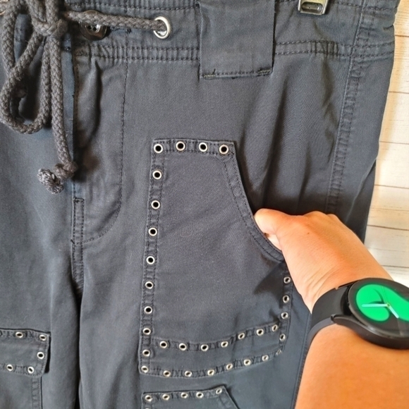 LUCKY BRAND BLACK CARGO PANTS W EYELETS, sz 26 - Picture 11 of 12